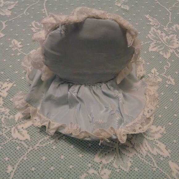 VINTAGE GLASS BUTTERFUL DISH & BLUE SATIN PIN CUSHIN - Picture 10 of 16